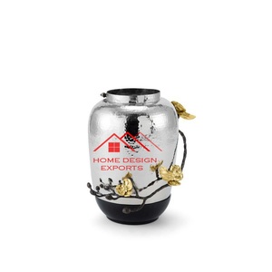 Diseño martillado 2025 Best Seller Jarrón de metal con acabado plateado a precio mayorista - Product Image 1