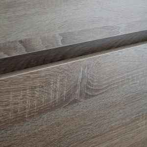 Meuble de salle de bain minimaliste mural de 90 cm avec 2 tiroirs en chêne, lavabo noir, miroir 90x70, lampe Belize, ensemble complet - Product Image 6