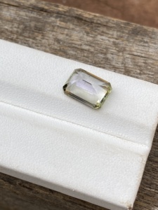 Certifié incroyable naturel Non chauffé Tanzanite octogone coupe avec excellente couleur cuisson naturel Zoisite 3.52 carat Loupe propre - Product Image 4