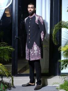 2025 @ Indian/Pakistani Groom Black Sherwani & Pant Dress con cuentas de cristal adornadas Dabka Pearls Work para boda - Product Image 2