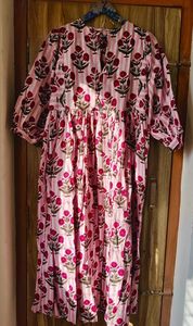 Robe mi-longue à imprimé bloc Mini robe rayée longue robe imprimée bloc col profond avec ficelle plus proche - Product Image 6