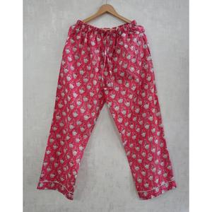 Conjunto de Pijama de Verano de Algodón Estampado a Mano en India |   Pijama con Estampado Floral para Mujer de Secado Rápido y Transpirable - Product Image 5