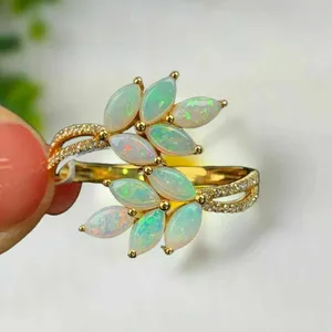 Anillo de cóctel de ópalo de fuego simulado de diamante de moissanita de corte Marquesa de 3 quilates de plata 925 para compromiso o fiesta - Product Image 4