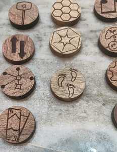 Fichas Decorativas de Madera Maciza Hechas a Mano, Diseños Personalizados, Acacia, Mango, Nogal, Hexagonales, Artesanías de Madera con Láser, Cajas de Madera, Letreros de Pared - Product Image 1