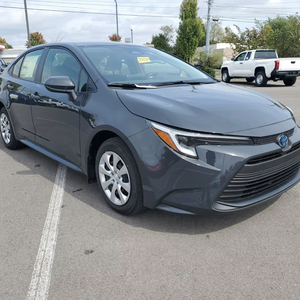 Toyota Corolla Hybrid LE 2025 Usado, Tracción Delantera, Transmisión Electrónica Continuamente Variable (ECVT), Vehículo con Volante a la Derecha/Izquierda - Product Image 1