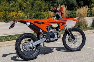 Disponibles: Motocicletas Enduro 500 EXC-F 2026, Nuevas en Stock - Product Image 2