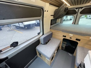 Proveedor Verificado de Remolques de Campamento Thorr Free dom Elite 17D POP-TOP en Venta - Product Image 3
