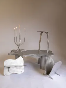 Bougeoir à cinq supports en aluminium moulé à la main avec finition personnalisée pour décorer l'éclairage de la maison et du bureau - Product Image 5