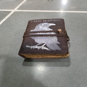 Diarios de cuero elegantes hechos a medida para oficina de viajes Notas diarias Regalo diario hecho a mano para hombres y mujeres OEM disponible - Product Image 1