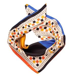 Foulard bandana carré fait main en coton et soie biologique, imprimé, design et couleur personnalisés, tendance, pour femme, autres foulards et châles - Product Image 2