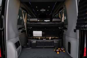 Fourgonnette de luxe VIP Sprinter 2025 |   Bus d'affaires exécutif 9-12 places |   Fourgonnette haut de gamme avec sièges inclinables en cuir - Product Image 6