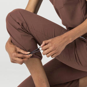 Pantalones médicos duraderos para mujer con opciones de logotipo personalizado Pantalones médicos profesionales para enfermeras, médicos y personal sanitario - Product Image 2