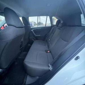 RAV4S XLE USADO, SUV DE 5 PLAZAS, 2019-2020, VOLANTE A LA IZQUIERDA, 1-25000 MILLAS, SIN ACCIDENTES - Product Image 2