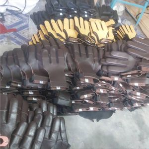 Guantes de tiro con arco, guantes de protección de cuero para los dedos, guantes de tiro ajustables para hombres, mujeres y niños - Product Image 3