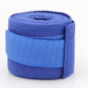 Attelles de poignet unisexes en néoprène vert avec fermeture auto-agrippante, réglables, respirantes et antidérapantes pour la musculation et l'entraînement en salle de sport - Product Image 4