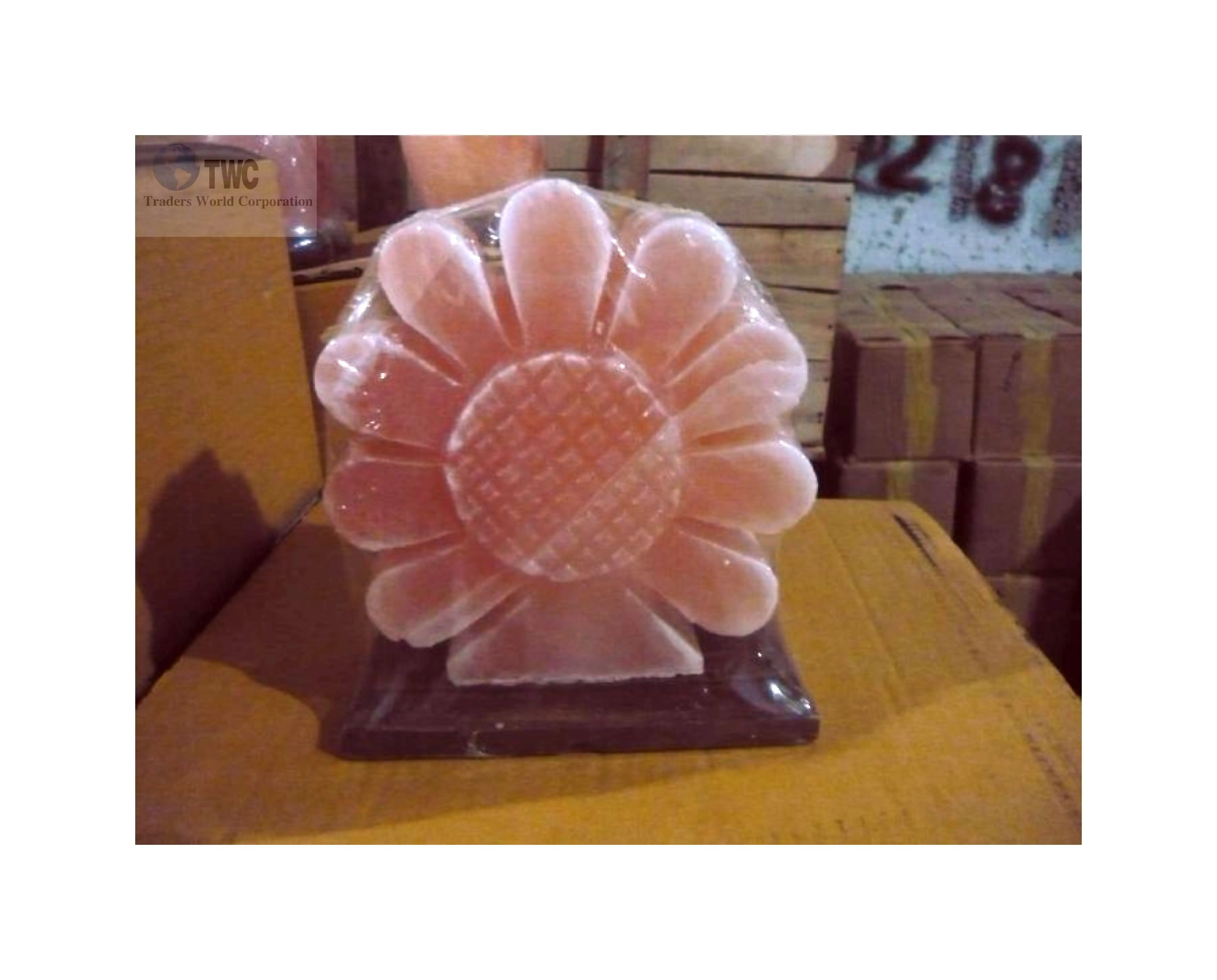 Butiful Color & Shape Salt Crystal Sun Flower Shape Salt Lamps With Wood Base Available at Wholesale Price Directly from Factory