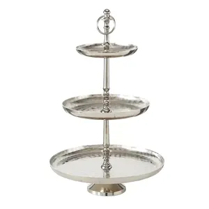 แท่นวางเค้กโลหะอลูมิเนียมทำด้วยมือพร้อมพื้นผิวที่หรูหราเหมาะสำหรับของขวัญแต่งงานและการจัดแสดงเค้กแฟนซีสุดหรู - Product Image 4