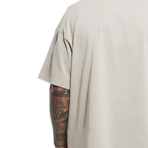 Estilo de tendencia, camiseta de gran tamaño de poliéster 100% en blanco de lujo de peso pesado, fabricante de fábrica, ropa de calle personalizada, camiseta de gran tamaño - Product Image 4