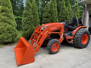 Venta caliente Kubota LX2610 Tractor compacto 4WD Motor diésel Equipo agrícola Japón Original Mini tractor usado a precio de fábrica - Product Image 2