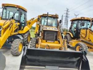 Chargeur sur pneus Caterpillar Cat420F d'occasion de haute qualité Chargeur tractopelle Cat 420F d'occasion à vendre à bas prix - Product Image 2