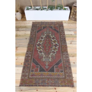 Tapis vintage 3,7x7,3 pieds, tapis turc, tapis en laine rouge à motifs géométriques - Product Image 1