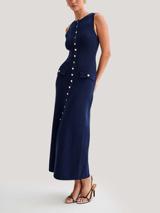 2024 verano Retro cuello redondo sin mangas Color sólido botón de un solo pecho decoración de punto vestido de mujer suéter - Product Image 2