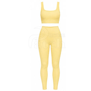 Ensemble de yoga pour la remise en forme et l'exercice, matière extensible et design confortable pour l'entraînement en salle de sport et un style de vie actif quotidien - Product Image 4