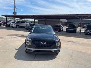 Pre-owned Clean 2022 Hyunda-i Venue - Product Image 2