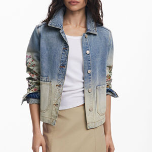 Chaqueta vaquera de ajuste flexible OEM de Pakistán de alta calidad para mujer Fabricante Pakistán Hecho para el estilo de gimnasio Ropa urbana y comodidad - Product Image 3