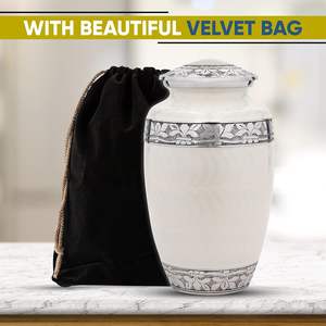 Urna di cremazione per ceneri umane di Forever Lane | Urne commemorative accuratamente realizzate a mano con finiture eleganti per onorare e ricordare - Product Image 6