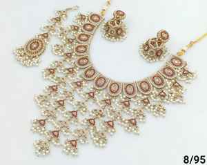 Collier ras du cou indien fantaisie plaqué or traditionnel Motipearl et goutte Kundan clouté Jumkha boucle d'oreille Mangtika Set ensemble de bijoux fille - Product Image 6