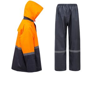 Veste de randonnée imperméable à capuche pour homme, nouvelle collection, design incroyable, couture de qualité supérieure, facile à porter - Product Image 2