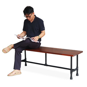 ม้านั่งไม้เมลาลูก้าขนาด 140x40 ซม. รุ่น GBD018 ขาเหล็ก สำหรับใช้ในสวนหรือสนามหญ้า - Product Image 1