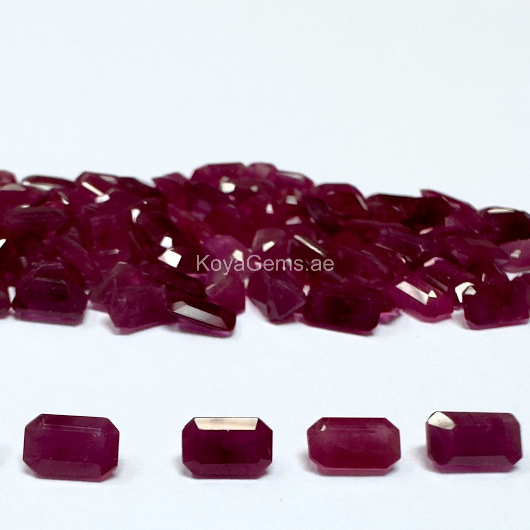 สีแดงชมพู