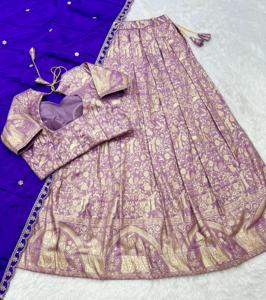 Hermoso tejido con bordado y trabajo de tejido Lehenga Choli Fabricante y proveedor de Surat - Product Image 5