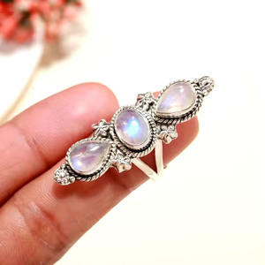 แหวนพลอยมูนสโตนสีสะดอย925เงินสเตอลิงดีไซน์โดดเด่นขายส่งจำนวนมาก - Product Image 4