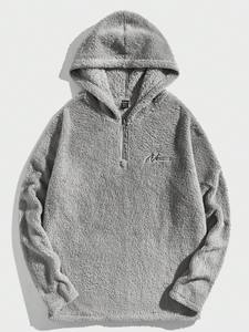 Sweat à capuche Tie dye avec des couleurs vives et un procédé de teinture écologique conçu pour les marques de mode jeunes et la distribution en gros - Product Image 5