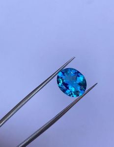Topaze bleue naturelle de luxe 4,90 carats 10x12 mm Qualité supérieure par R.K. GEMS & JEWELLERY pour bagues de luxe - Product Image 2
