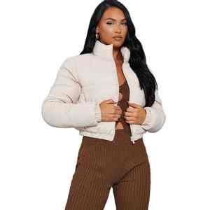 Chaqueta acolchada ligera para mujer, ropa de abrigo de manga larga con cremallera frontal, elegante, suave, cómoda, para invierno, con cuello con capucha recubierto - Product Image 1