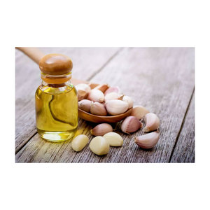 Huile essentielle d'ail biologique pure à 100% de la meilleure qualité, huile de support pour la vente en gros, fabrication naturelle - Product Image 4