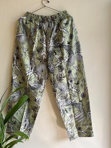 Pyjama en coton pour femmes Costume de nuit sexy à col en V avec de beaux imprimés d'animaux Vêtements de nuit respirants doux - Product Image 3