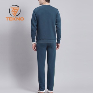 Ensemble de survêtements délavés à l'acide avec logo personnalisé imprimé pour hommes Tenue de course Passion Street Wear Article frais d'hiver Prix de vente entier - Product Image 3