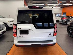 ขายส่งรถยนต์มือสอง Land Rover LR4 HSE AWD HSE 4 ประตู SUV - Product Image 3