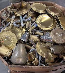 Déchets de laiton jaune et de bronze de haute qualité disponibles à la vente - Product Image 1