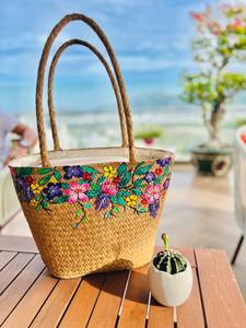 ¡Top Summer 2025 Pick! Bolsa de hierba de juncia Natural tejida a mano ecológica, decoración Floral Vintage para viajes, días de playa - Product Image 3