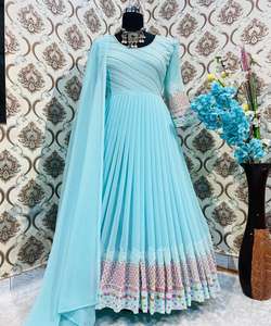 ชุดนอนผ้าไหมนุ่มปักลายแบบหรูหราเสื้อผ้าพื้นเมืองสำหรับงานปาร์ตี้ Dupatta - Product Image 4