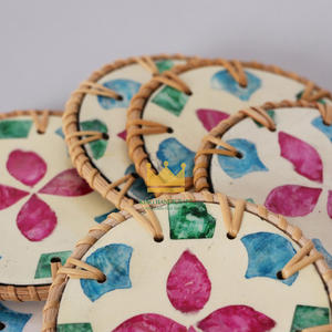 ที่รองแก้วสำหรับดื่มที่รองแก้วหวายพร้อมเปลือกหอยทนทานสำหรับป้องกันโต๊ะกาแฟขายส่งจากเวียดนาม - Product Image 3