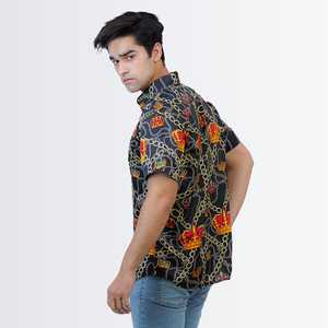 เสื้อเชิ้ตผู้ชายสีดำพิมพ์ลายแอบสแตรก - Product Image 1