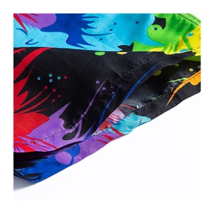 Logo personnalisé Short de plage pour homme de style High Street avec motif uni Maillot de bain surf Impressions par sublimation - Product Image 5