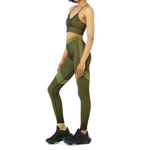 Leggings de yoga à taille élastique ensembles de vêtements de sport de marque privée personnalisés en gros pantalons de yoga de fitness pour femmes leggings et soutien-gorge - Product Image 2